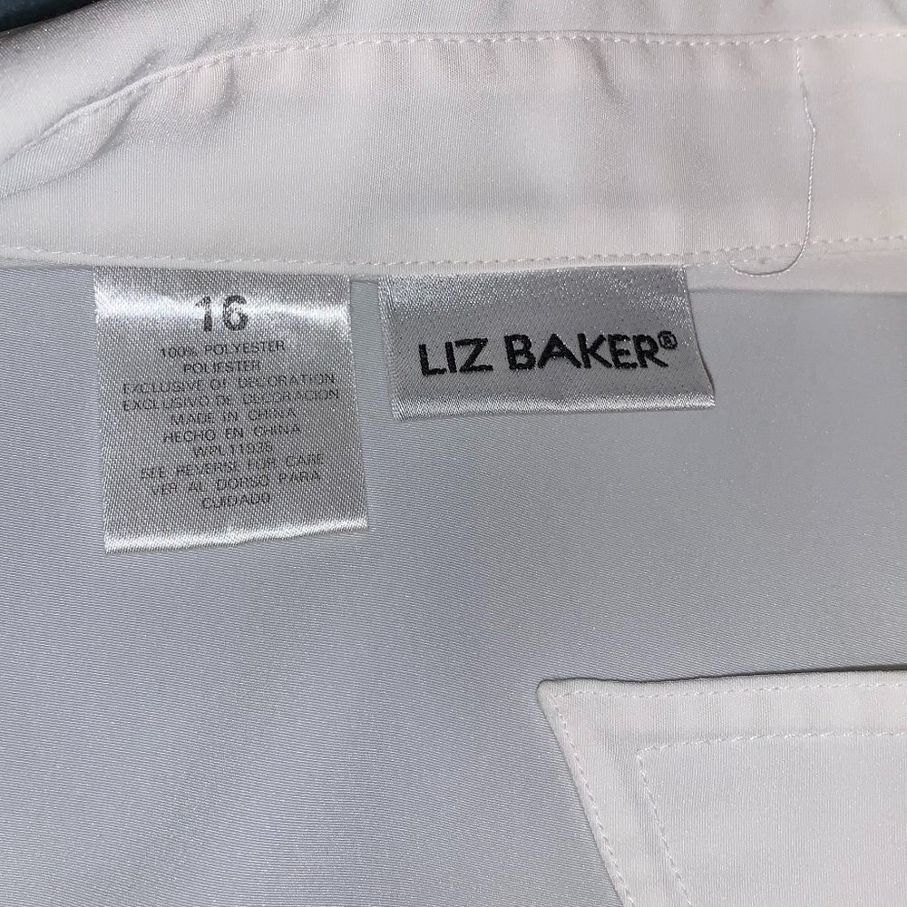 Button down top - Picture 2 of 3